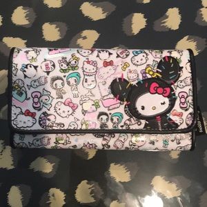 🎉NWOT🎉 Tokidoki Hello Kitty long wallet.